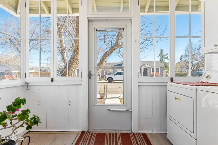 1451 Douglas, Gardnerville, Nevada 89410, 3 Bedrooms Bedrooms, ,2 BathroomsBathrooms,Residential,Residential,Douglas,260001857