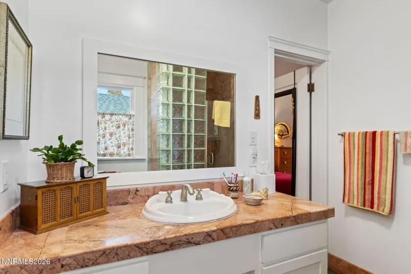 1451 Douglas, Gardnerville, Nevada 89410, 3 Bedrooms Bedrooms, ,2 BathroomsBathrooms,Residential,Residential,Douglas,260001857