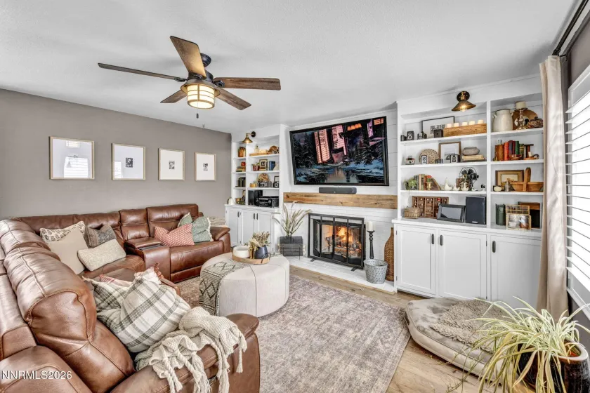 55 Nives, Spanish Springs, Nevada 89441, 4 Bedrooms Bedrooms, ,2 BathroomsBathrooms,Residential,Residential,Nives,260001860