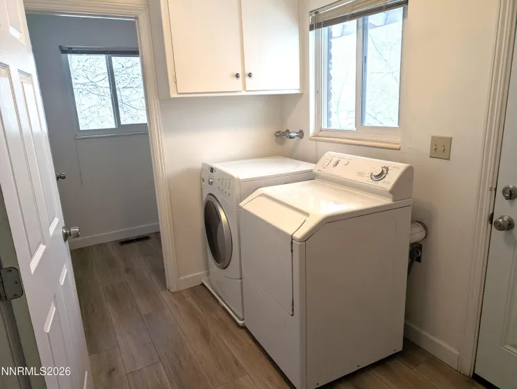 2390 Barnes, Reno, Nevada 89509, 5 Bedrooms Bedrooms, ,4 BathroomsBathrooms,Residential,Residential,Barnes,260001868