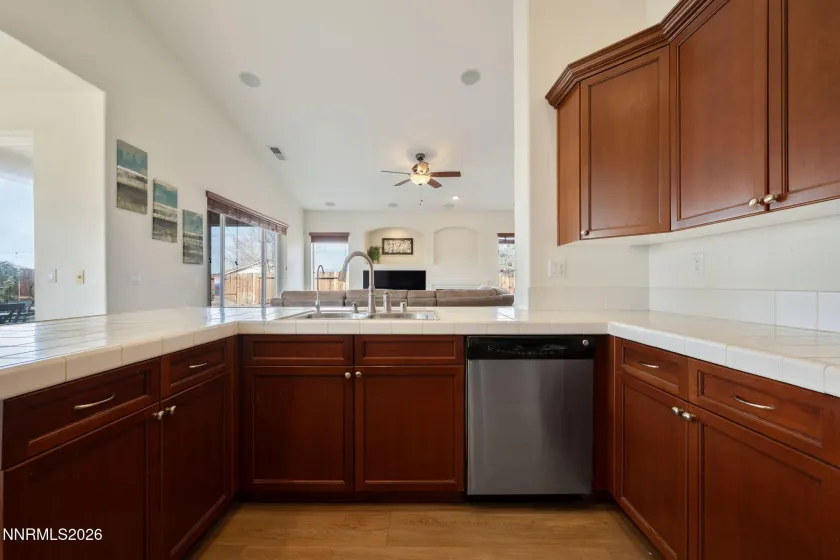 1722 Blue Oak, Fernley, Nevada 89408, 3 Bedrooms Bedrooms, ,2 BathroomsBathrooms,Residential,Residential,Blue Oak,260001869