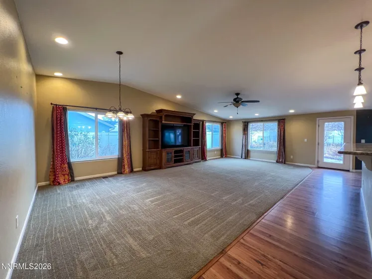 1371 White Bluffs, Fernley, Nevada 89408, 4 Bedrooms Bedrooms, ,3 BathroomsBathrooms,Residential,Residential,White Bluffs,260001870