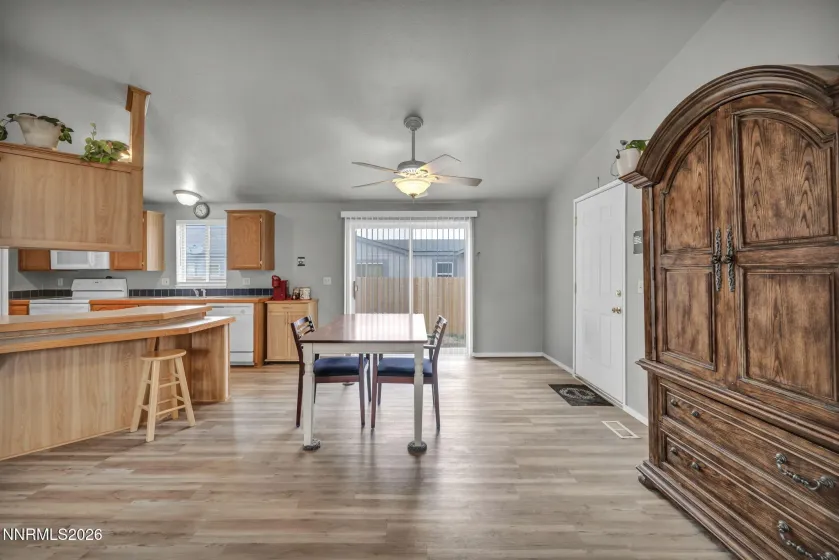 213 Glen Vista, Dayton, Nevada 89403, 3 Bedrooms Bedrooms, ,2 BathroomsBathrooms,Residential,Residential,Glen Vista,260001874