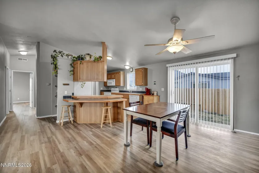 213 Glen Vista, Dayton, Nevada 89403, 3 Bedrooms Bedrooms, ,2 BathroomsBathrooms,Residential,Residential,Glen Vista,260001874