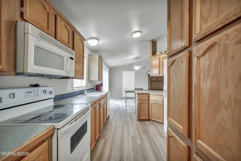 213 Glen Vista, Dayton, Nevada 89403, 3 Bedrooms Bedrooms, ,2 BathroomsBathrooms,Residential,Residential,Glen Vista,260001874