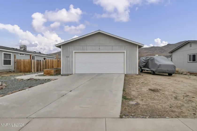 213 Glen Vista, Dayton, Nevada 89403, 3 Bedrooms Bedrooms, ,2 BathroomsBathrooms,Residential,Residential,Glen Vista,260001874