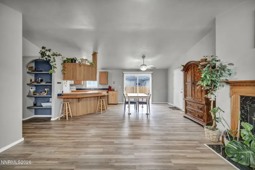 213 Glen Vista, Dayton, Nevada 89403, 3 Bedrooms Bedrooms, ,2 BathroomsBathrooms,Residential,Residential,Glen Vista,260001874