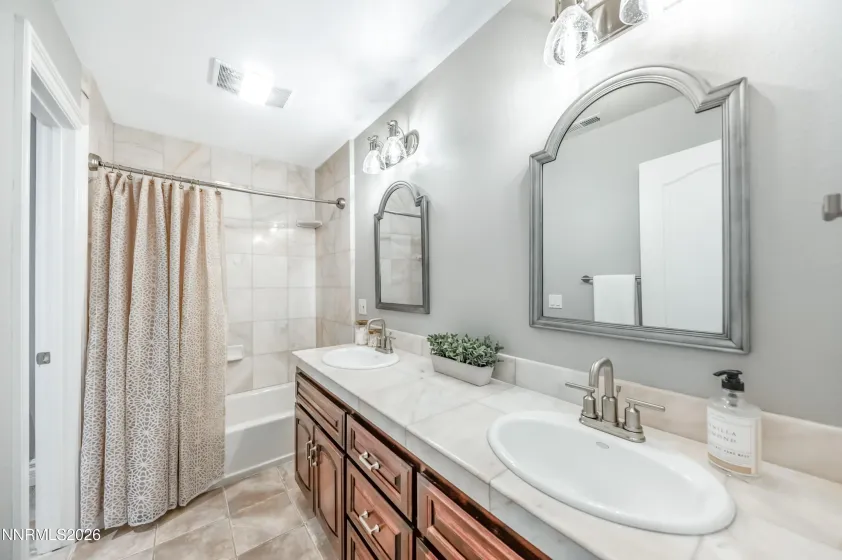 4750 Saddlehorn, Reno, Nevada 89511, 4 Bedrooms Bedrooms, ,5 BathroomsBathrooms,Residential,Residential,Saddlehorn,260001875