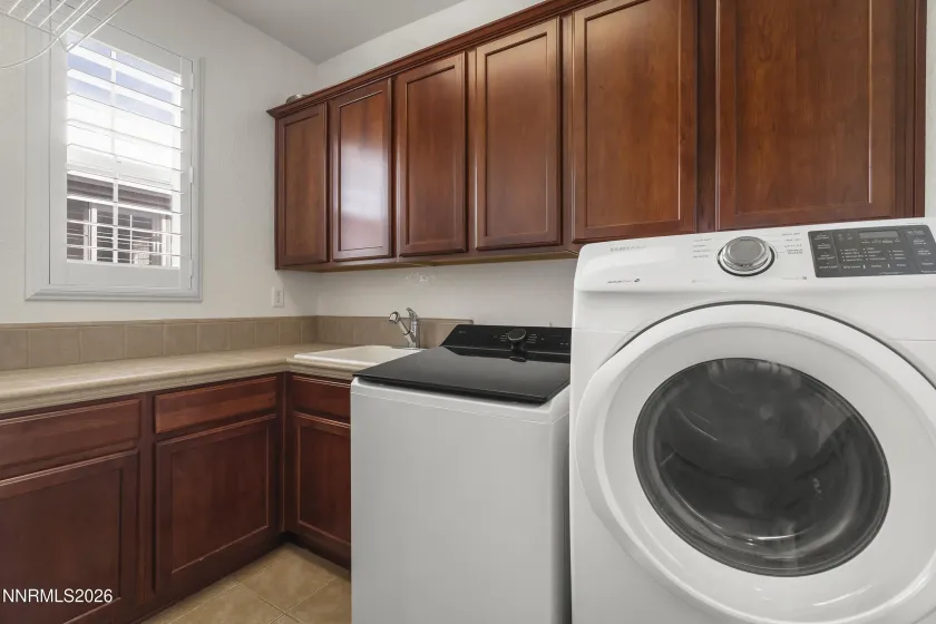 14001 Welsh Mountain, Reno, Nevada 89521, 3 Bedrooms Bedrooms, ,2 BathroomsBathrooms,Residential,Residential,Welsh Mountain,260001877