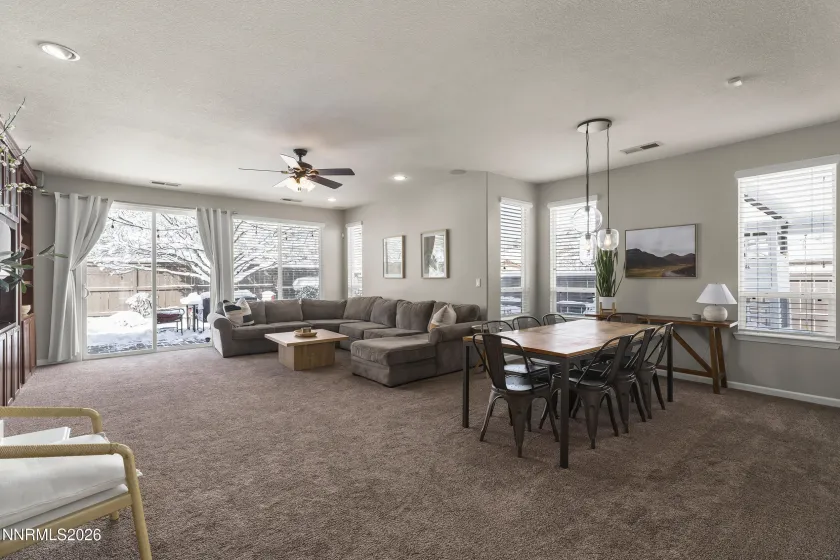 14001 Welsh Mountain, Reno, Nevada 89521, 3 Bedrooms Bedrooms, ,2 BathroomsBathrooms,Residential,Residential,Welsh Mountain,260001877