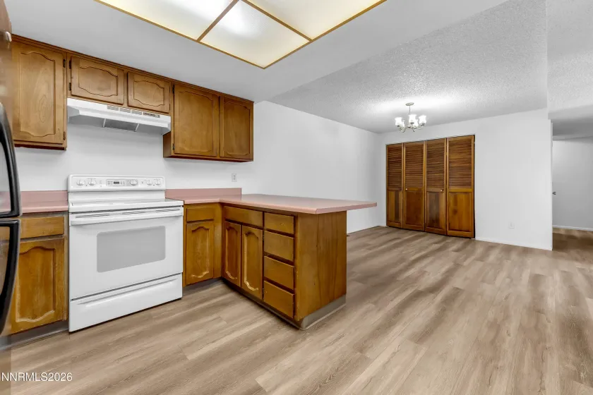 981 Craigmont, Reno, Nevada 89511, 3 Bedrooms Bedrooms, ,3 BathroomsBathrooms,Residential,Residential,Craigmont,260001879