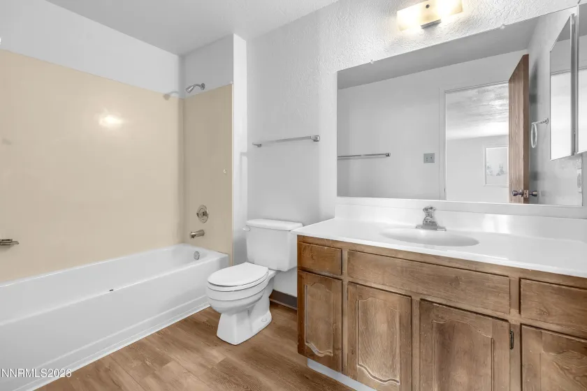 981 Craigmont, Reno, Nevada 89511, 3 Bedrooms Bedrooms, ,3 BathroomsBathrooms,Residential,Residential,Craigmont,260001879