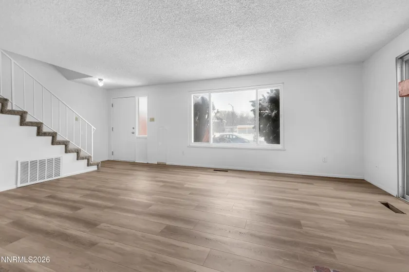 981 Craigmont, Reno, Nevada 89511, 3 Bedrooms Bedrooms, ,3 BathroomsBathrooms,Residential,Residential,Craigmont,260001879