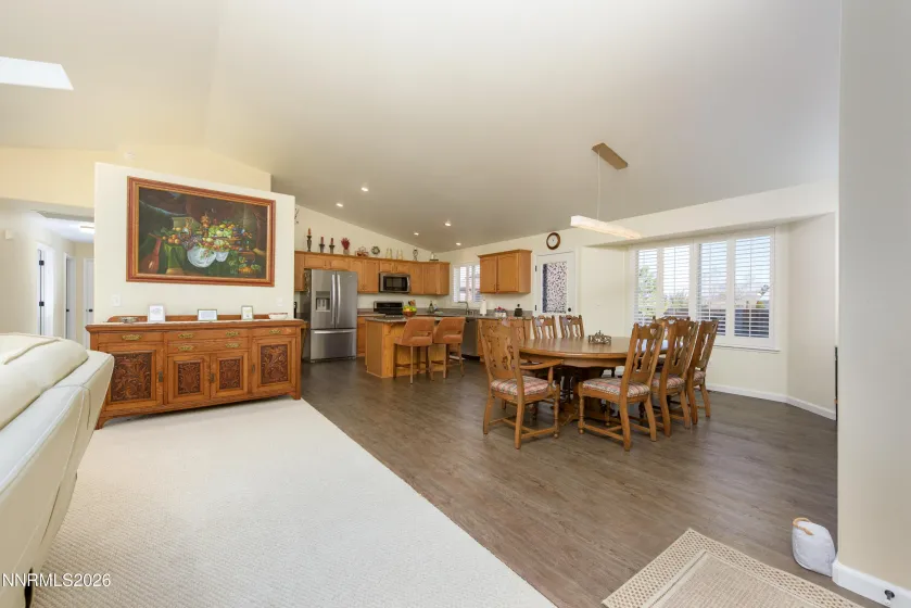 1270 Kingston, Gardnerville, Nevada 89460, 3 Bedrooms Bedrooms, ,2 BathroomsBathrooms,Residential,Residential,Kingston,260001882