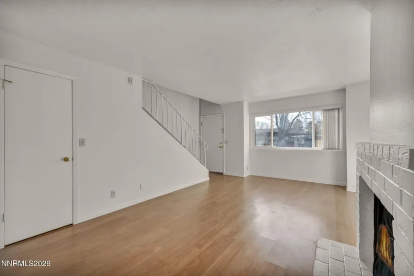 422 Barclay, Reno, Nevada 89511, 2 Bedrooms Bedrooms, ,3 BathroomsBathrooms,Residential,Residential,Barclay,260001884