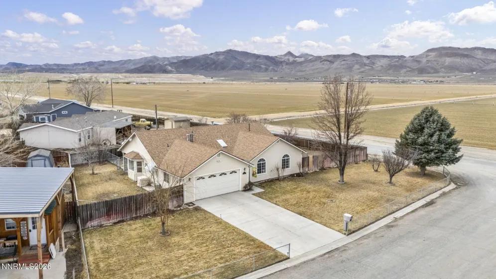 2 Penrose, Yerington, Nevada 89447, 3 Bedrooms Bedrooms, ,2 BathroomsBathrooms,Residential,Residential,Penrose,260001887