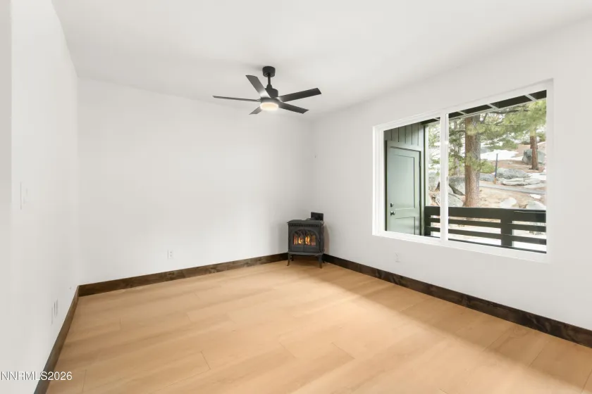 307 Galaxy, Stateline, Nevada 89449, 2 Bedrooms Bedrooms, ,1 BathroomBathrooms,Residential,Residential,Galaxy,260001893