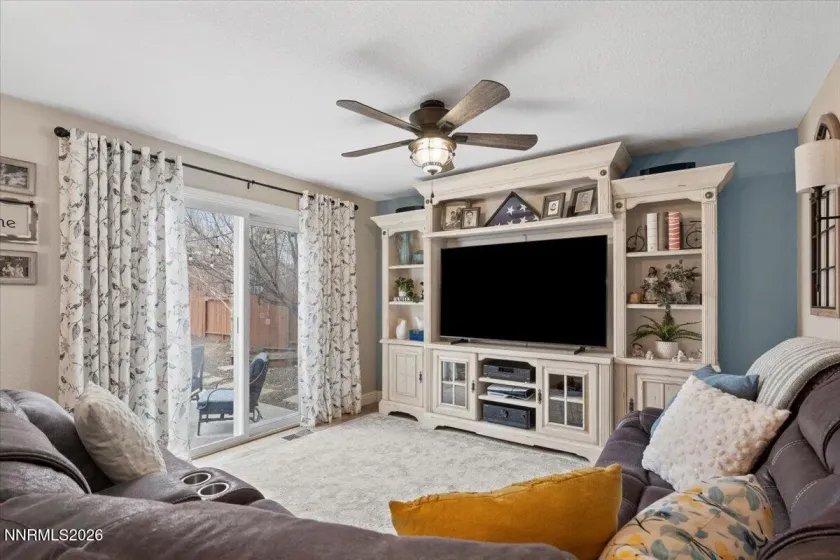 6971 Carmen, Sun Valley, Nevada 89433, 4 Bedrooms Bedrooms, ,3 BathroomsBathrooms,Residential,Residential,Carmen,260001896