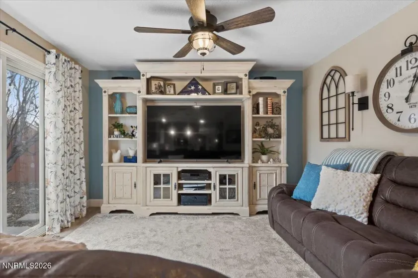 6971 Carmen, Sun Valley, Nevada 89433, 4 Bedrooms Bedrooms, ,3 BathroomsBathrooms,Residential,Residential,Carmen,260001896