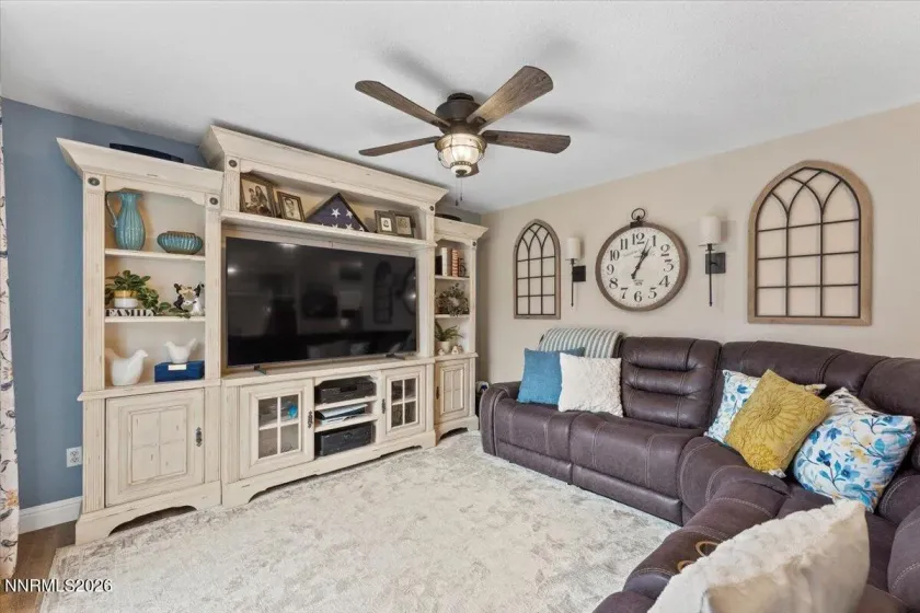 6971 Carmen, Sun Valley, Nevada 89433, 4 Bedrooms Bedrooms, ,3 BathroomsBathrooms,Residential,Residential,Carmen,260001896