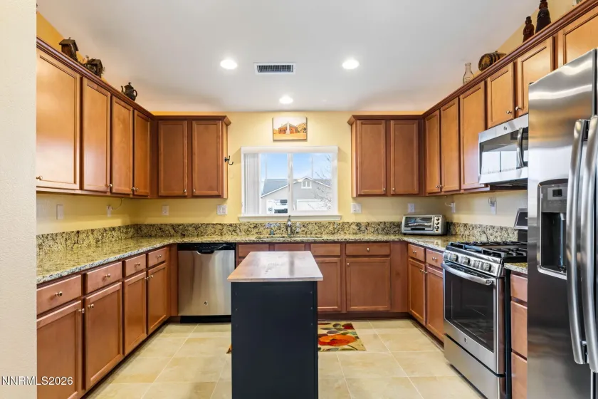 126 Hood, Dayton, Nevada 89403, 3 Bedrooms Bedrooms, ,2 BathroomsBathrooms,Residential,Residential,Hood,260001897