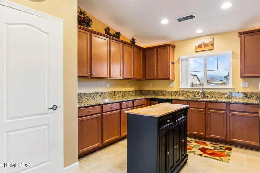 126 Hood, Dayton, Nevada 89403, 3 Bedrooms Bedrooms, ,2 BathroomsBathrooms,Residential,Residential,Hood,260001897