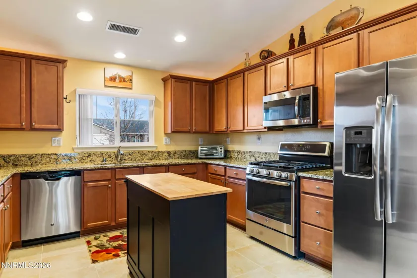 126 Hood, Dayton, Nevada 89403, 3 Bedrooms Bedrooms, ,2 BathroomsBathrooms,Residential,Residential,Hood,260001897