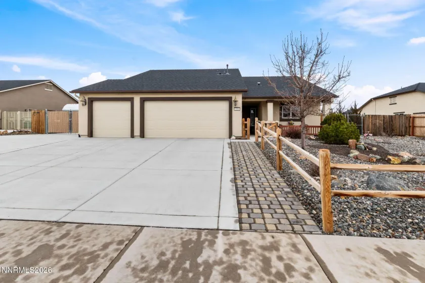 126 Hood, Dayton, Nevada 89403, 3 Bedrooms Bedrooms, ,2 BathroomsBathrooms,Residential,Residential,Hood,260001897