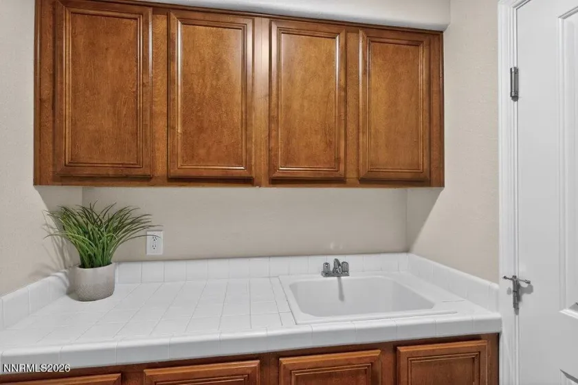 1630 Spring Hill, Reno, Nevada 89523, 4 Bedrooms Bedrooms, ,3 BathroomsBathrooms,Residential,Residential,Spring Hill,260001899