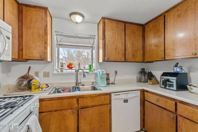 3182 Desatoya, Carson City, Nevada 89701, 3 Bedrooms Bedrooms, ,2 BathroomsBathrooms,Residential,Residential,Desatoya,260001902