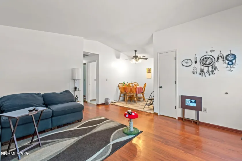 3182 Desatoya, Carson City, Nevada 89701, 3 Bedrooms Bedrooms, ,2 BathroomsBathrooms,Residential,Residential,Desatoya,260001902