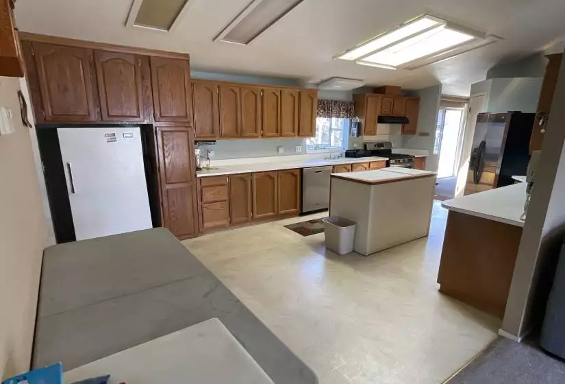 13 Coventry Way, Reno, Nevada 89506, 3 Bedrooms Bedrooms, 9 Rooms Rooms,2 BathroomsBathrooms,Manufactured,Residential,Coventry,220010692