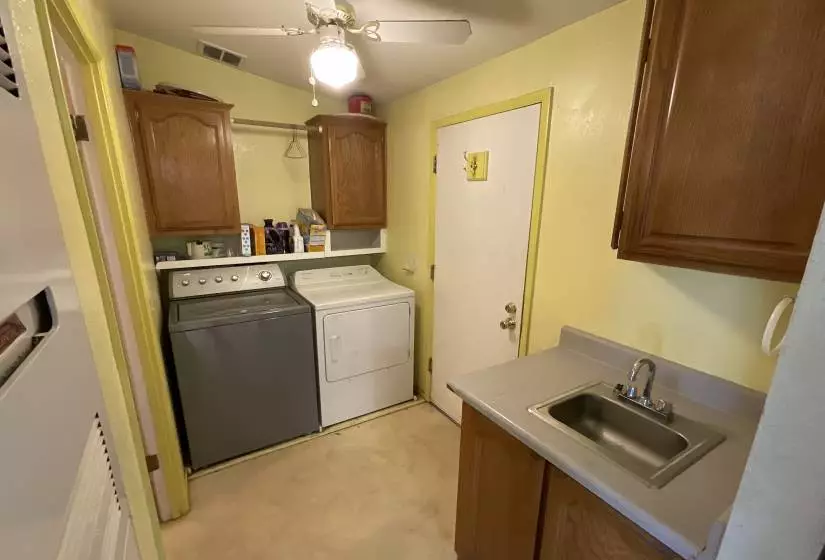 13 Coventry Way, Reno, Nevada 89506, 3 Bedrooms Bedrooms, 9 Rooms Rooms,2 BathroomsBathrooms,Manufactured,Residential,Coventry,220010692
