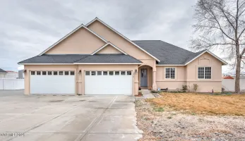 1850 Heidi, Fallon, Nevada 89406, 3 Bedrooms Bedrooms, ,2 BathroomsBathrooms,Residential,Residential,Heidi,260001904