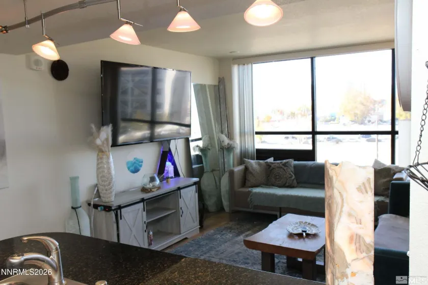 450 Arlington, Reno, Nevada 89503, 1 Bedroom Bedrooms, ,1 BathroomBathrooms,Residential,Residential,Arlington,260001907