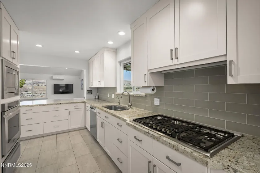 2885 Erminia, Reno, Nevada 89523, 4 Bedrooms Bedrooms, ,3 BathroomsBathrooms,Residential,Residential,Erminia,250057376