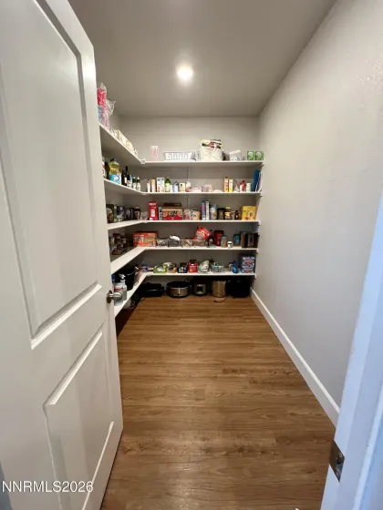 9355 Bay, Reno, Nevada 89506, 5 Bedrooms Bedrooms, ,3 BathroomsBathrooms,Residential,Residential,Bay,260001911