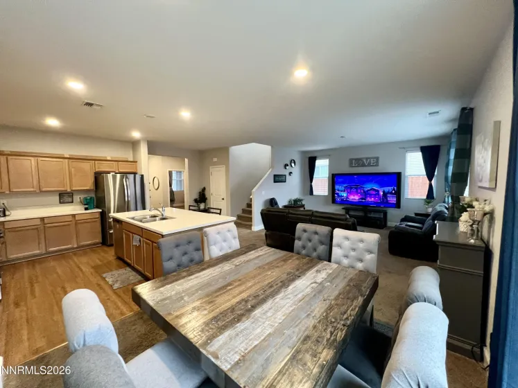 9355 Bay, Reno, Nevada 89506, 5 Bedrooms Bedrooms, ,3 BathroomsBathrooms,Residential,Residential,Bay,260001911