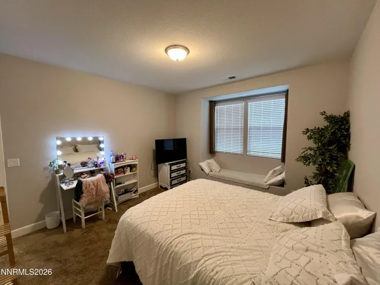 9355 Bay, Reno, Nevada 89506, 5 Bedrooms Bedrooms, ,3 BathroomsBathrooms,Residential,Residential,Bay,260001911