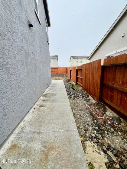 9355 Bay, Reno, Nevada 89506, 5 Bedrooms Bedrooms, ,3 BathroomsBathrooms,Residential,Residential,Bay,260001911