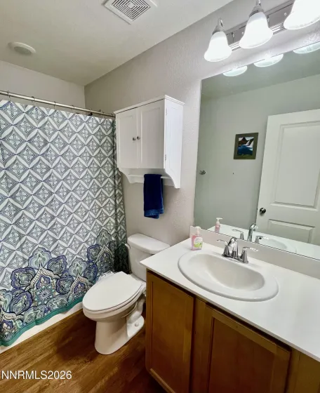 9355 Bay, Reno, Nevada 89506, 5 Bedrooms Bedrooms, ,3 BathroomsBathrooms,Residential,Residential,Bay,260001911