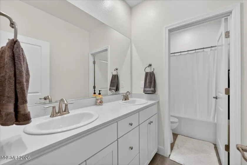 7119 Singing Tree, Sparks, Nevada 89436, 4 Bedrooms Bedrooms, ,3 BathroomsBathrooms,Residential,Residential,Singing Tree,260001913