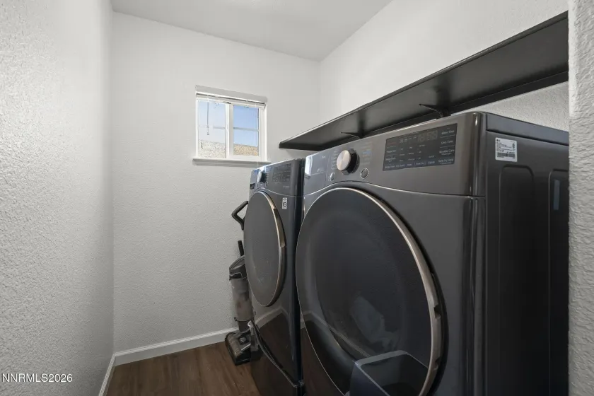 18204 Cedar View, Reno, Nevada 89508, 5 Bedrooms Bedrooms, ,3 BathroomsBathrooms,Residential,Residential,Cedar View,260001924