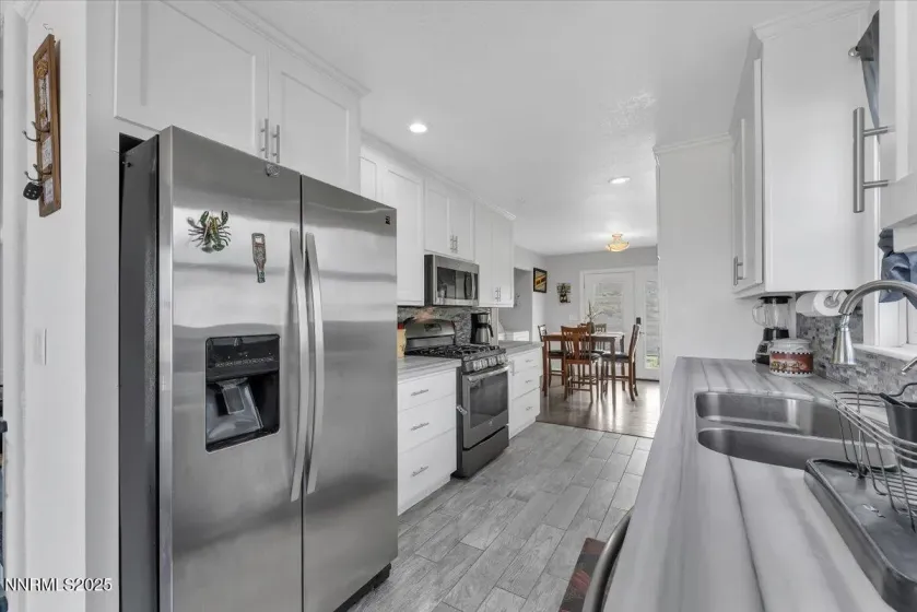 20 Simons, Fernley, Nevada 89408, 4 Bedrooms Bedrooms, ,3 BathroomsBathrooms,Residential,Residential,Simons,250056759