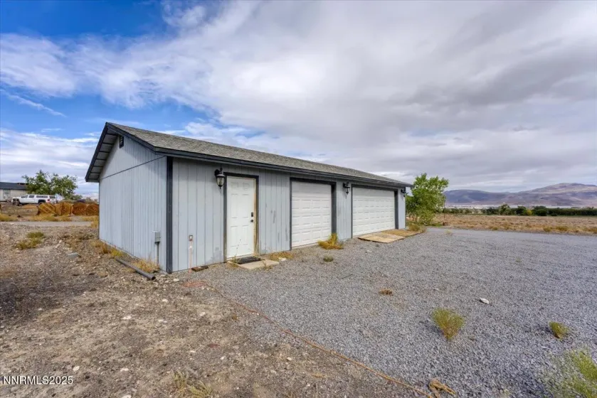 20 Simons, Fernley, Nevada 89408, 4 Bedrooms Bedrooms, ,3 BathroomsBathrooms,Residential,Residential,Simons,250056759