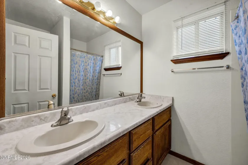 530 Michael, Fallon, Nevada 89406, 3 Bedrooms Bedrooms, ,2 BathroomsBathrooms,Residential,Residential,Michael,260001929