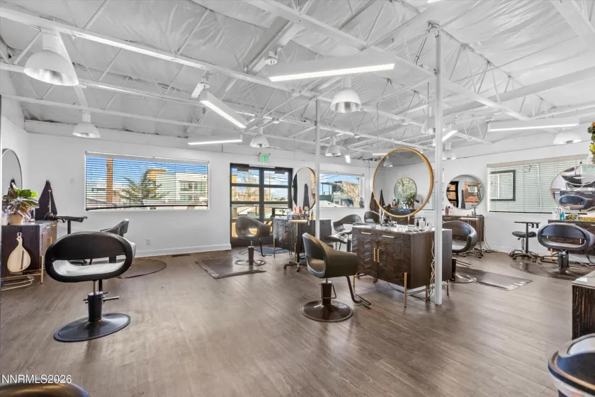 123 Mount Rose, Reno, Nevada 89509, ,Commercial Sale,Residential,Mount Rose,260001938