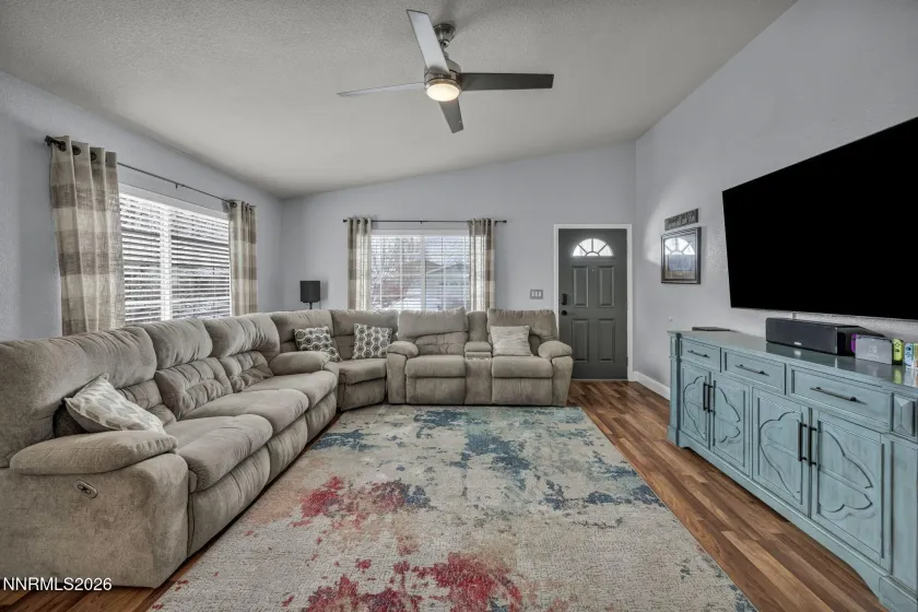 18270 Cedar View, Reno, Nevada 89508, 4 Bedrooms Bedrooms, ,2 BathroomsBathrooms,Residential,Residential,Cedar View,260001946