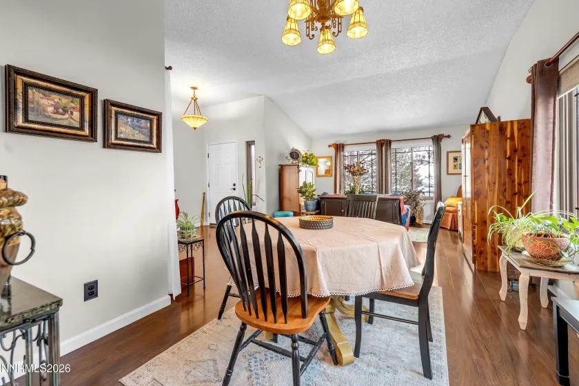 5216 Santa Barbara, Sparks, Nevada 89436, 3 Bedrooms Bedrooms, ,2 BathroomsBathrooms,Residential,Residential,Santa Barbara,260001947