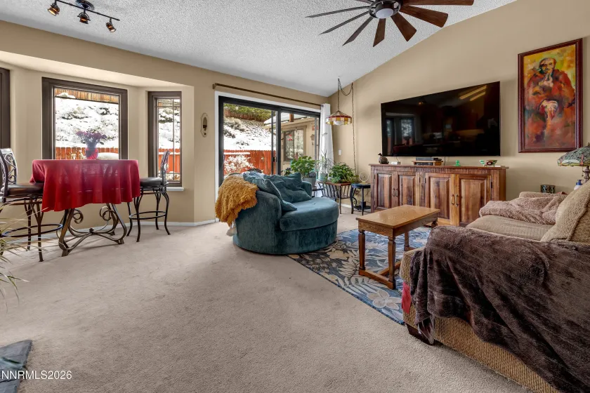 5216 Santa Barbara, Sparks, Nevada 89436, 3 Bedrooms Bedrooms, ,2 BathroomsBathrooms,Residential,Residential,Santa Barbara,260001947